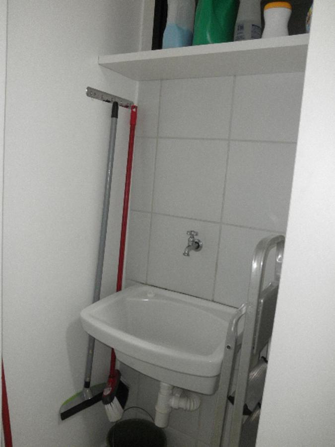 Na Beira Mar De Pajucara- Edif Neo- E Sala -tem Varanda- Vista Lateral Do Mar- Rua Julio Plech Filho 60 Esquina Com Avenida Doutor Antonio Gouveia - Consumo Eletrico E Pago No Ckeck-out 1kwh E 1,35 Reias - Tem Tela De Protecao * Maceió