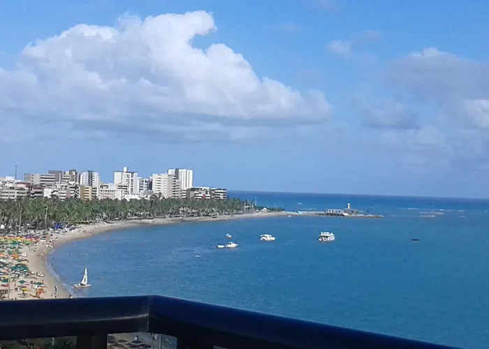 Na Beira Mar De Pajucara- Edif Neo- Apartamento Quarto E Sala -Tem Varanda- Vista Lateral Do Mar- Rua Julio Plech Filho 60 Esquina Com Avenida Doutor Antonio Gouveia - Consumo Eletrico E Pago No Ckeck-Out 1Kwh E 1,35 Reias - Tem Tela De Protecao