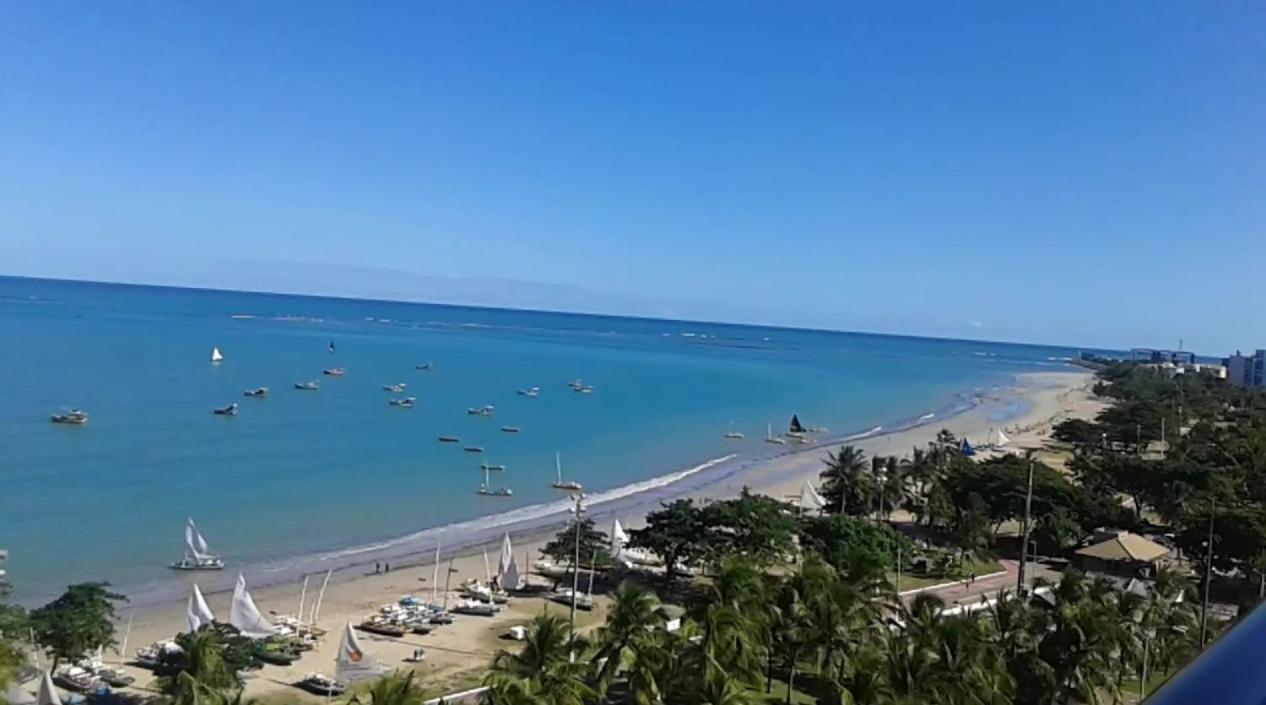 Na Beira Mar De Pajucara: Sea View With Balcony Apartment *